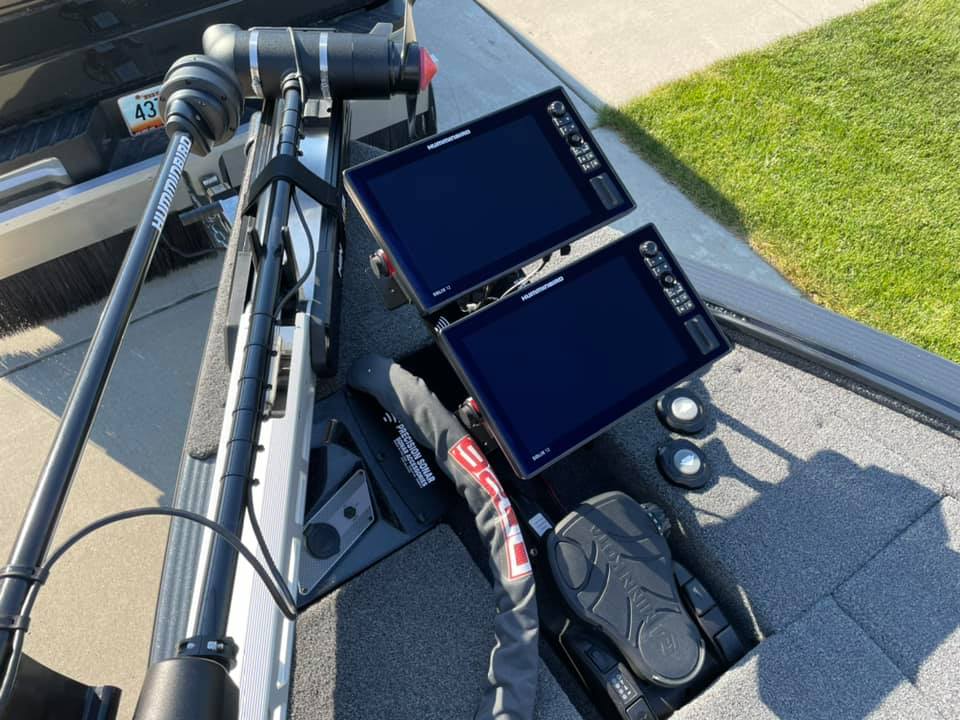 2019 - Present Lund Pro-V Bass 2075 Bow Replacement Plate with Gimbal Holes