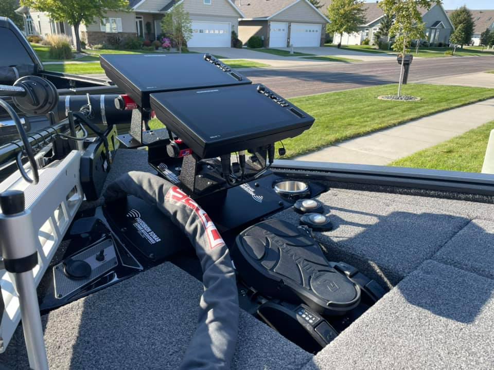 2019 - Present Lund Pro-V Bass 2075 Bow Replacement Plate with Gimbal Holes