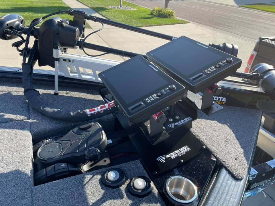 2019 - Present Lund Pro-V Bass 2075 Bow Replacement Plate with Gimbal Holes