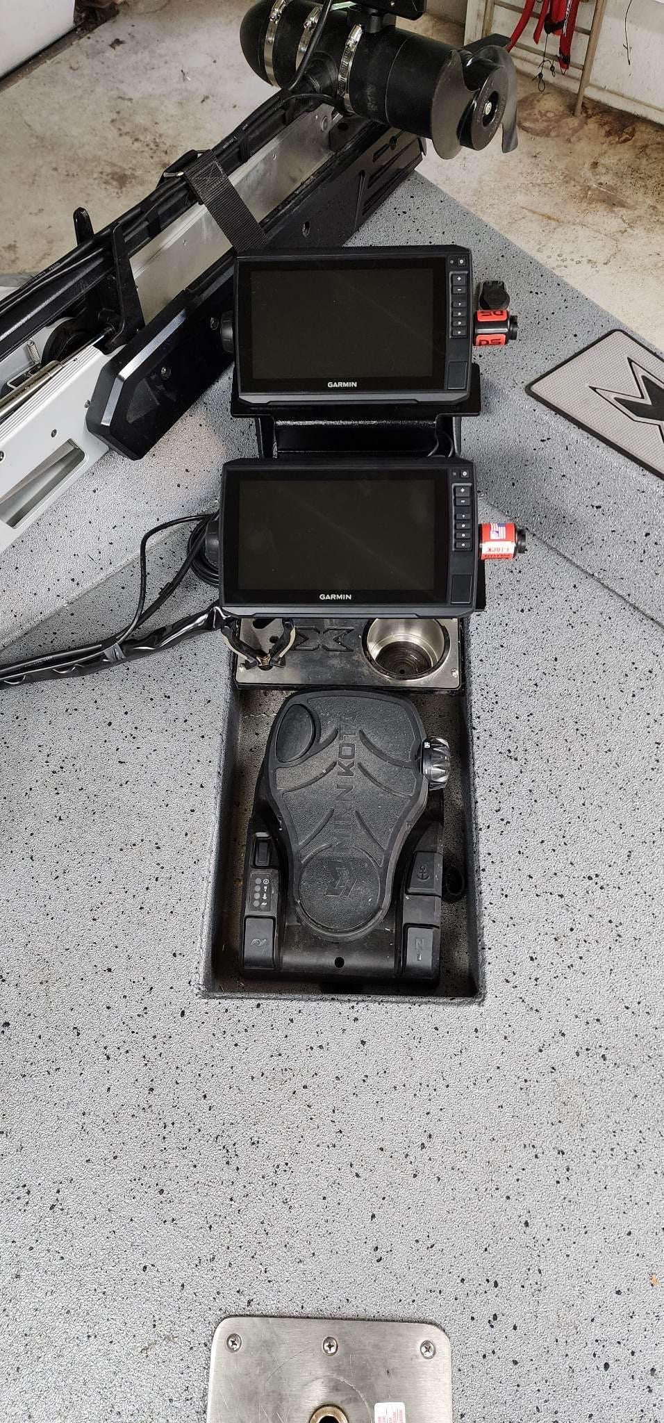 Over and Under Bow Mount Deck Bracket