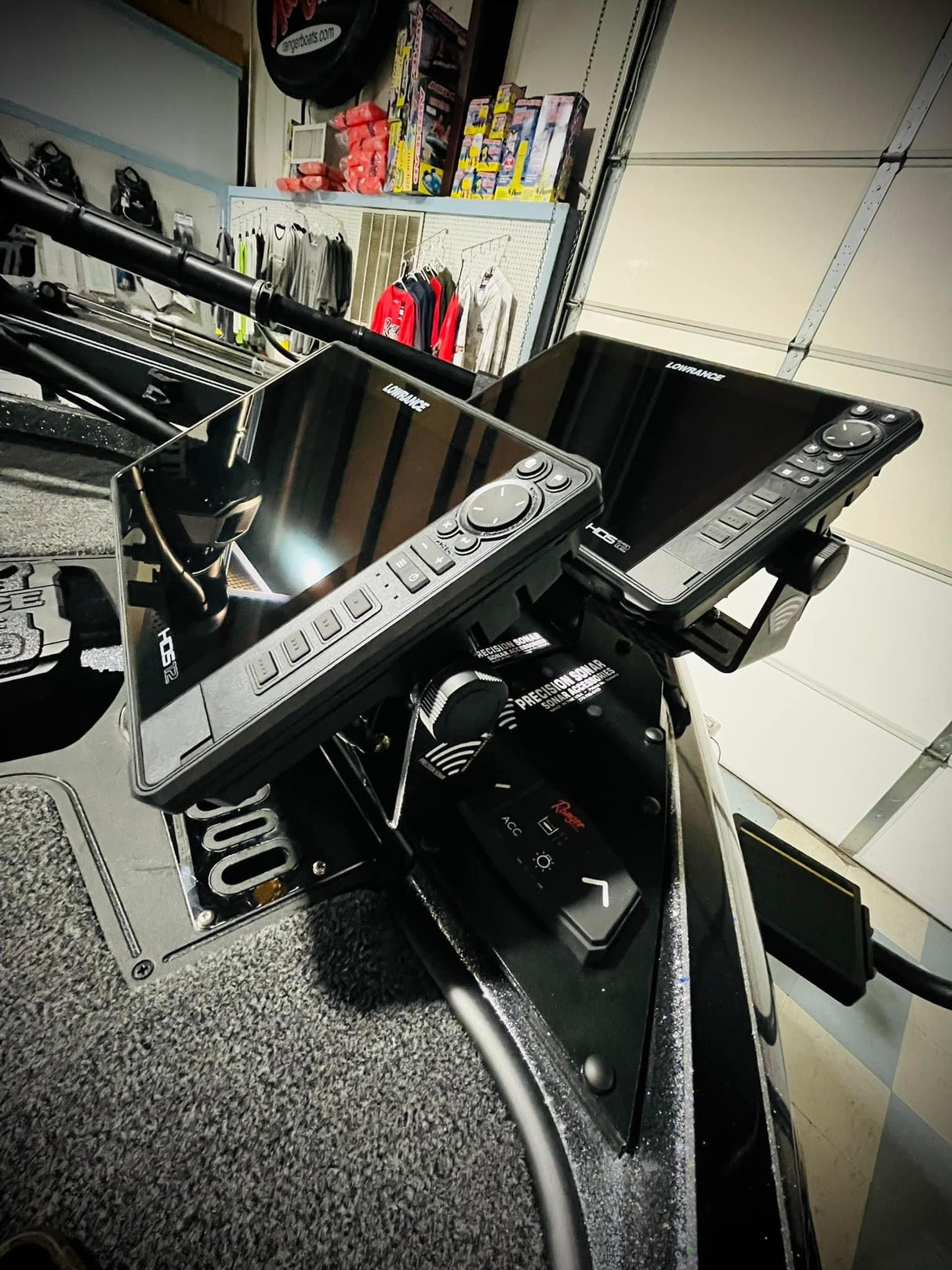 Ranger R Bow Replacement Plate with Gimbal Holes