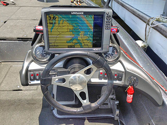 2013 and Earlier Skeeter FX/ZX and i Series Smart Bracket Console Mounting System