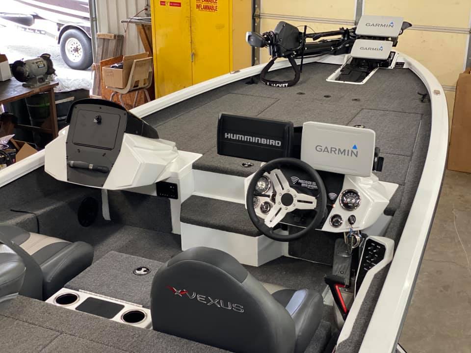 Vexus 181, 189, and 2021 and Earlier 1880, 1980, and 2080 Dual Smart Bracket Console Mounting System