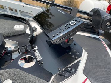 2020-Present Skeeter FXR/ZXR Bow Replacement Plate with Gimbal